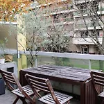 Spacious With Terrace Near The Marais Апартаменты